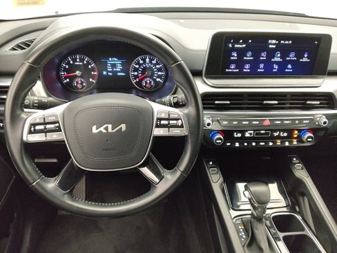 Used 2022 Kia Telluride S FWD image 22