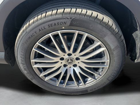 Certified 2026 Mercedes-Benz GLC 300 image 34