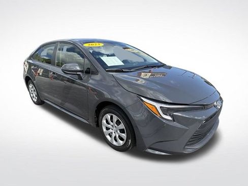 Used 2023 Toyota Corolla LE FWD image 7