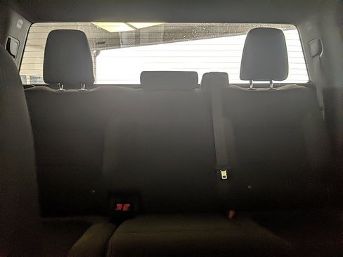 Used 2020 Chevrolet Silverado 1500 LT w/ All-Star Edition image 27