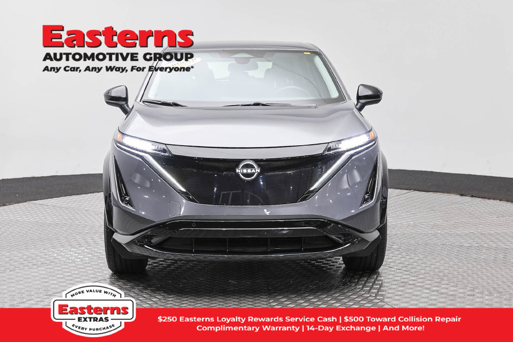 Used 2023 Nissan Ariya AWD image 3