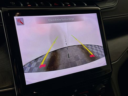 Used 2022 Jeep Grand Cherokee L Limited image 22