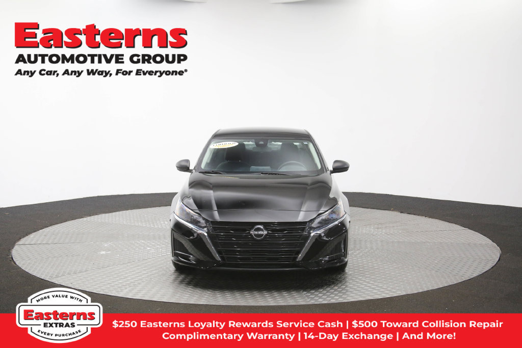 Used 2024 Nissan Altima 2.5 SV FWD image 49