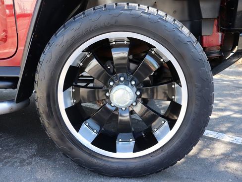 Used 2005 HUMMER H2 SUT w/ Preferred Equipment Group image 44