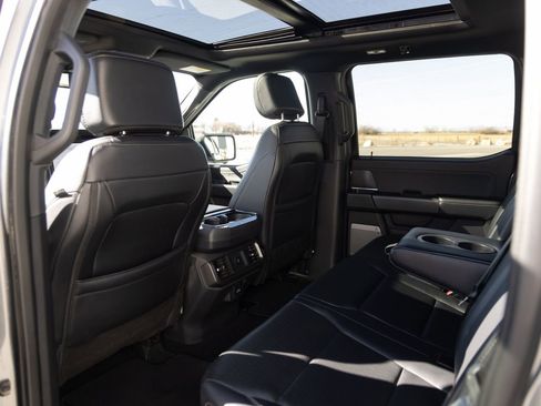 Used 2025 Ford F150 Lariat image 18