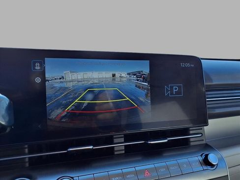 Used 2025 Hyundai Kona SEL image 6