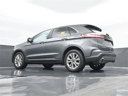 Used 2024 Ford Edge Titanium image 24