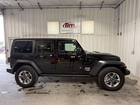 Used 2020 Jeep Wrangler Unlimited Sport S AWD/4WD image 2