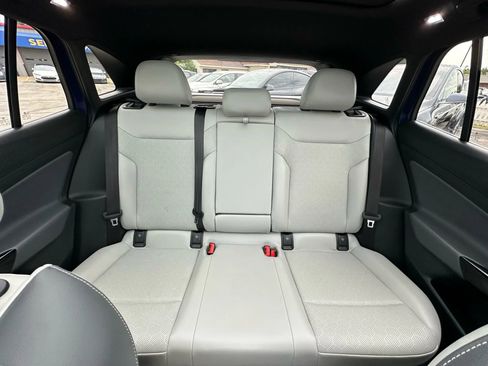 Used 2021 Volkswagen ID.4 Pro S image 15