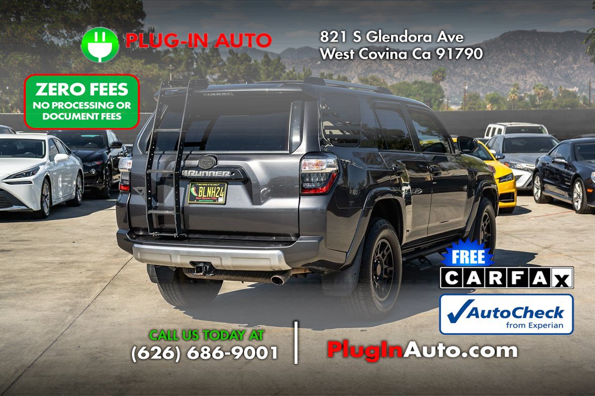 Used 2017 Toyota 4Runner TRD Off-Road w/ Convenience Package AWD/4WD image 6