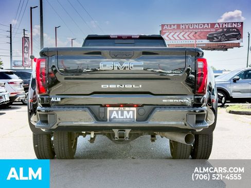 Used 2025 GMC Sierra 3500 Denali Ultimate AWD/4WD image 5