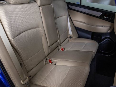 Used 2017 Subaru Outback 2.5i Premium image 44