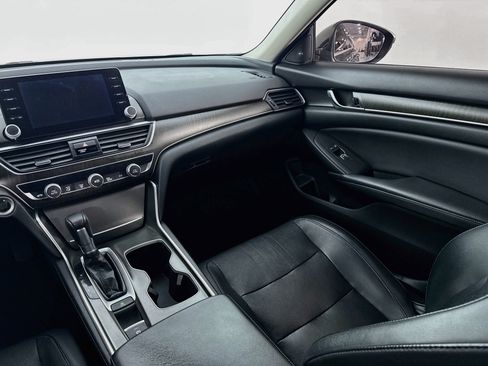 Used 2018 Honda Accord EX-L image 23
