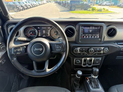 Used 2021 Jeep Gladiator Sport AWD/4WD image 14