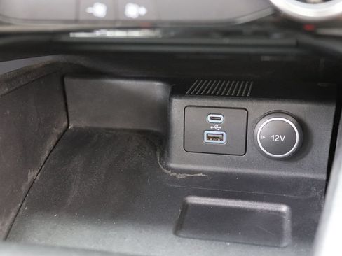 Used 2021 Ford Escape SE FWD image 22