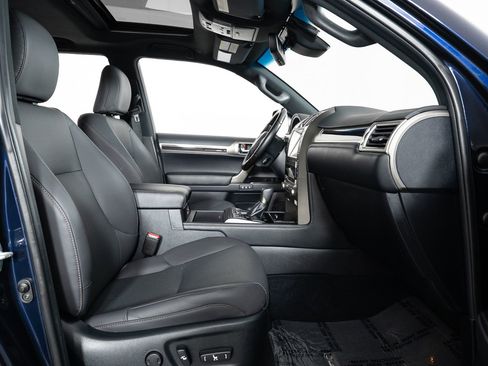 Used 2021 Lexus GX 460 Premium w/ Premium Package image 28