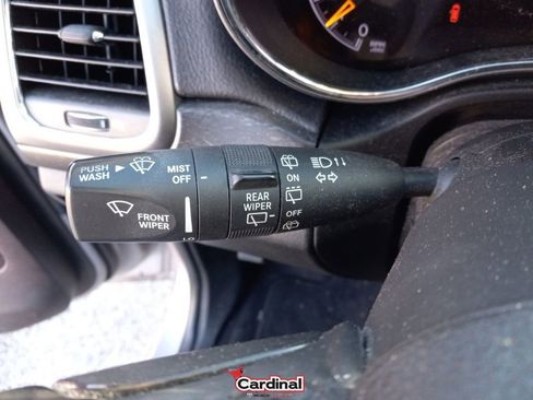 Used 2018 Jeep Grand Cherokee Altitude image 29