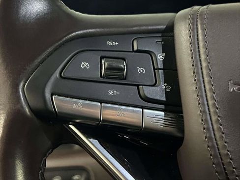 Used 2023 Cadillac Escalade Sport Platinum image 22