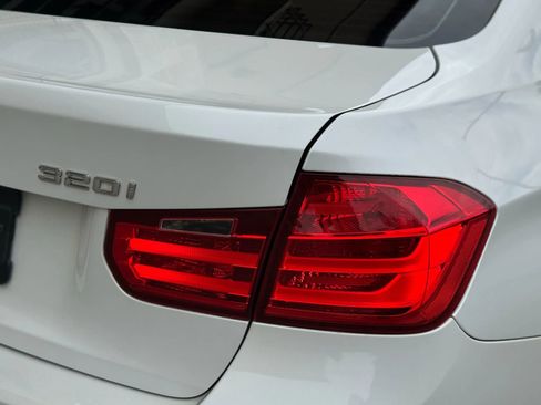 Used 2013 BMW 320i xDrive Sedan image 33