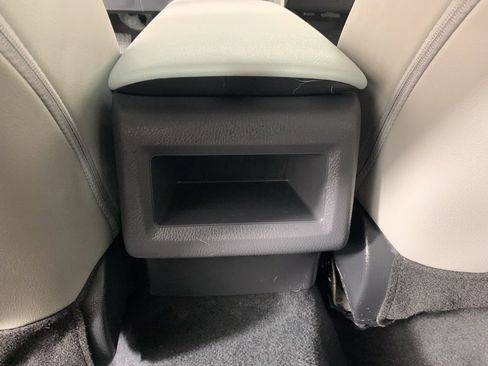 Used 2022 Toyota Camry SE image 33