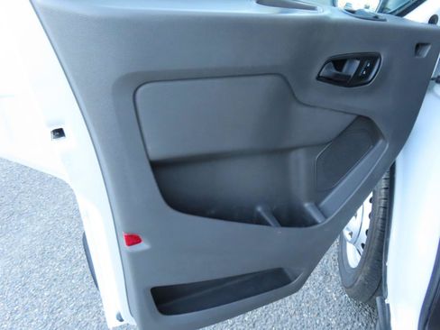 Used 2021 Ford Transit 250 Medium Roof AWD image 6