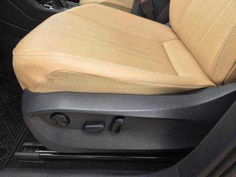 Used 2024 Volkswagen Tiguan SE R-Line w/ MDO Package, Three-Row image 26