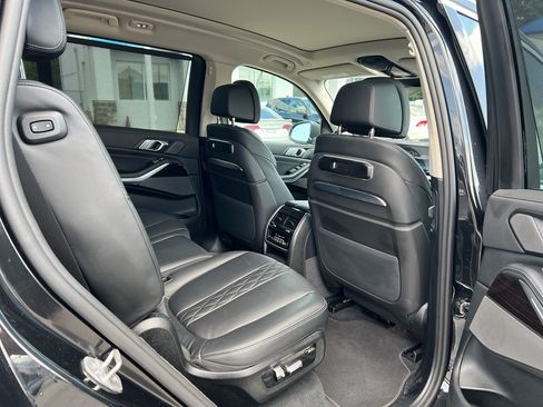 Used 2026 BMW X7 xDrive40i AWD/4WD image 12