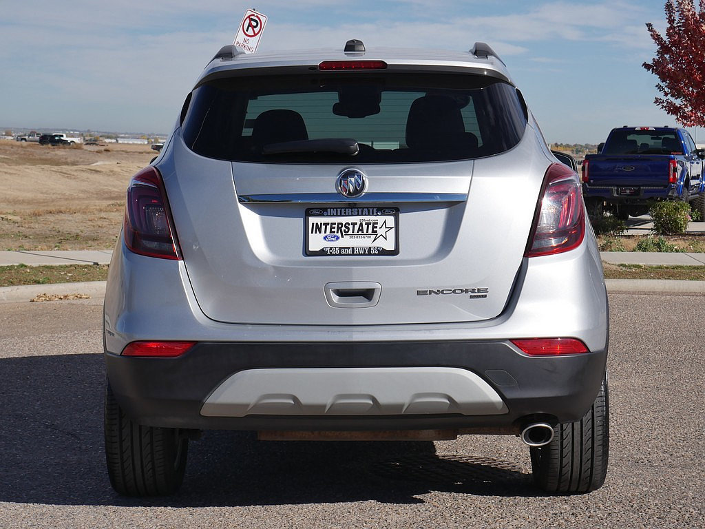 Used 2021 Buick Encore Preferred AWD/4WD image 4