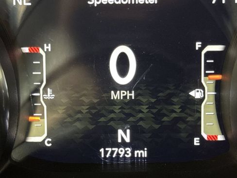 Used 2023 Jeep Wrangler Unlimited Rubicon w/ Safety Group AWD/4WD image 13