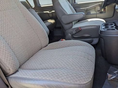 Used 2025 Chevrolet Express 3500 LT w/ LT Preferred Equipment Group RWD image 29