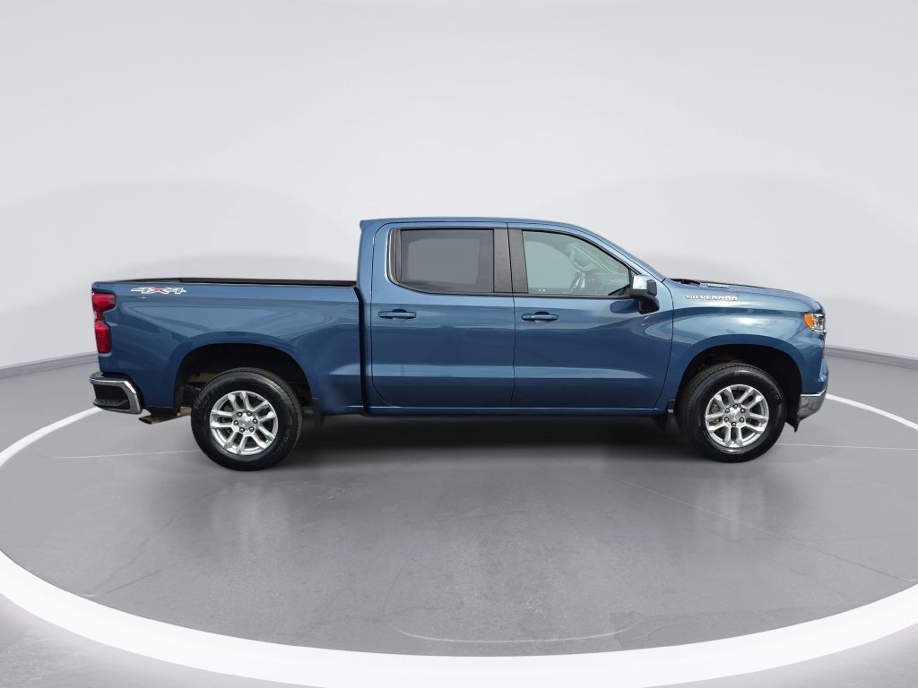Used 2024 Chevrolet Silverado 1500 LT w/ Protection Package AWD/4WD image 2