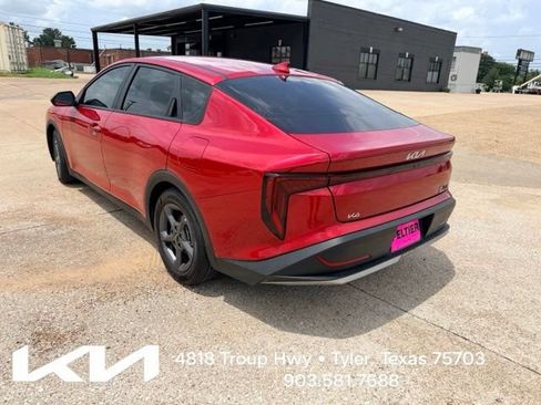 Used 2025 Kia K4 FWD image 8