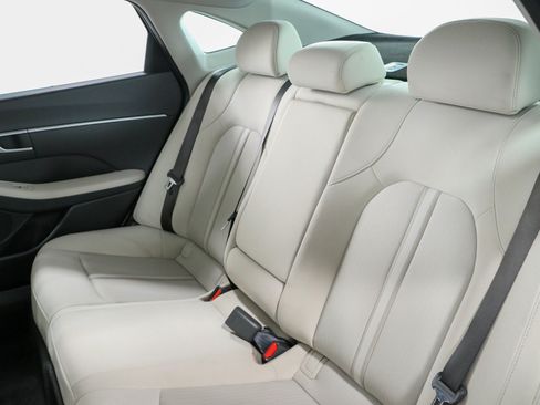 Used 2025 Hyundai Sonata SEL FWD image 25