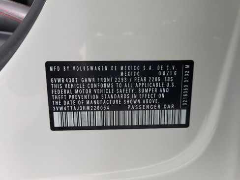 Used 2017 Volkswagen Jetta GLI image 33