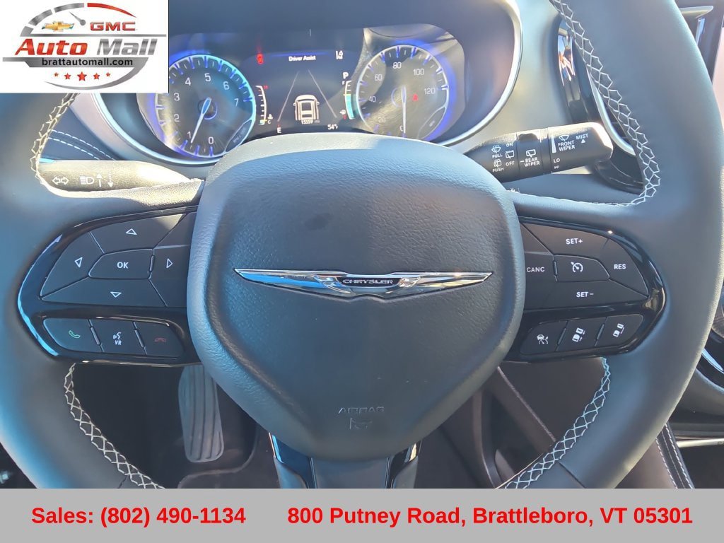Used 2024 Chrysler Pacifica Limited w/ S Appearance Package AWD/4WD image 11