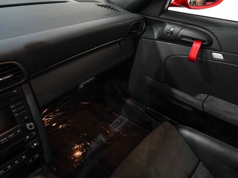 Used 2010 Porsche 911 GT3 RS image 13