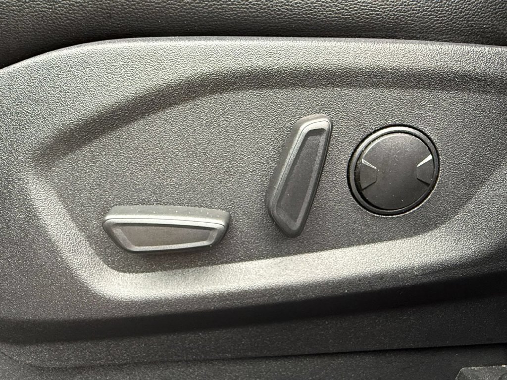Used 2024 Ford Edge Titanium AWD/4WD image 13