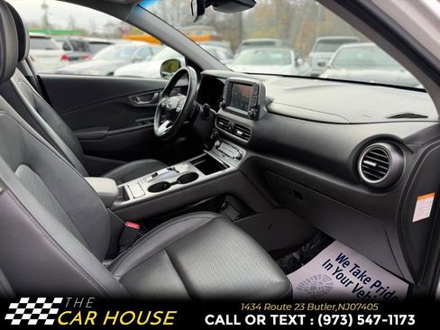 Used 2021 Hyundai Kona Limited w/ Cargo Package image 20