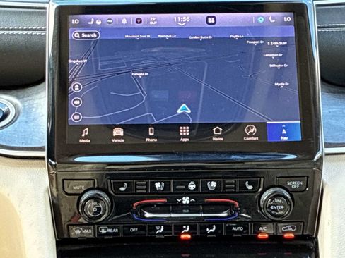 Used 2022 Jeep Grand Cherokee L Limited w/ Luxury Tech Group II AWD/4WD image 20