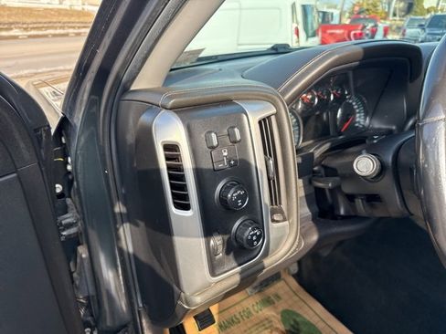 Used 2017 GMC Sierra 1500 SLE w/ SLE Value Package image 18