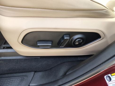 Certified 2025 Jeep Grand Cherokee L Limited w/ Luxury Tech Group II image 22