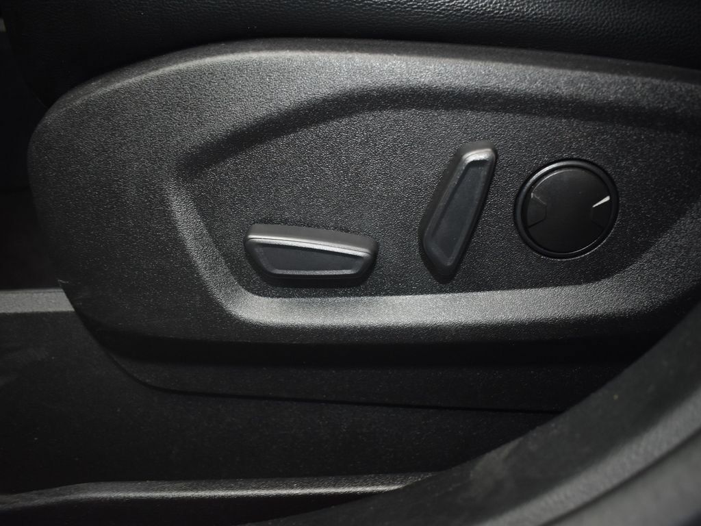 Used 2024 Ford Edge Titanium AWD/4WD image 10