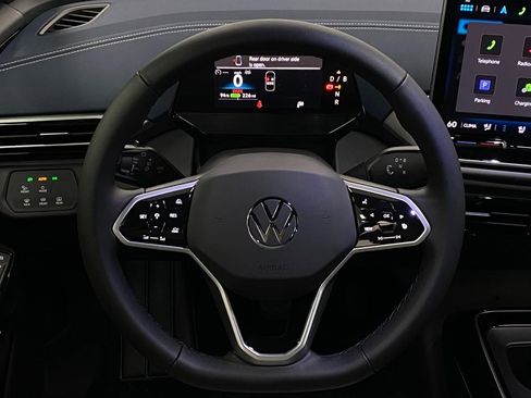 New 2025 Volkswagen ID.4 Pro S image 16