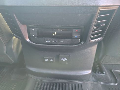 Certified 2025 Toyota Sequoia Limited image 14