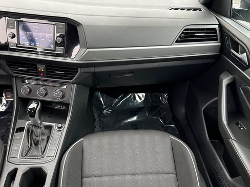 Used 2023 Volkswagen Jetta Sport image 29