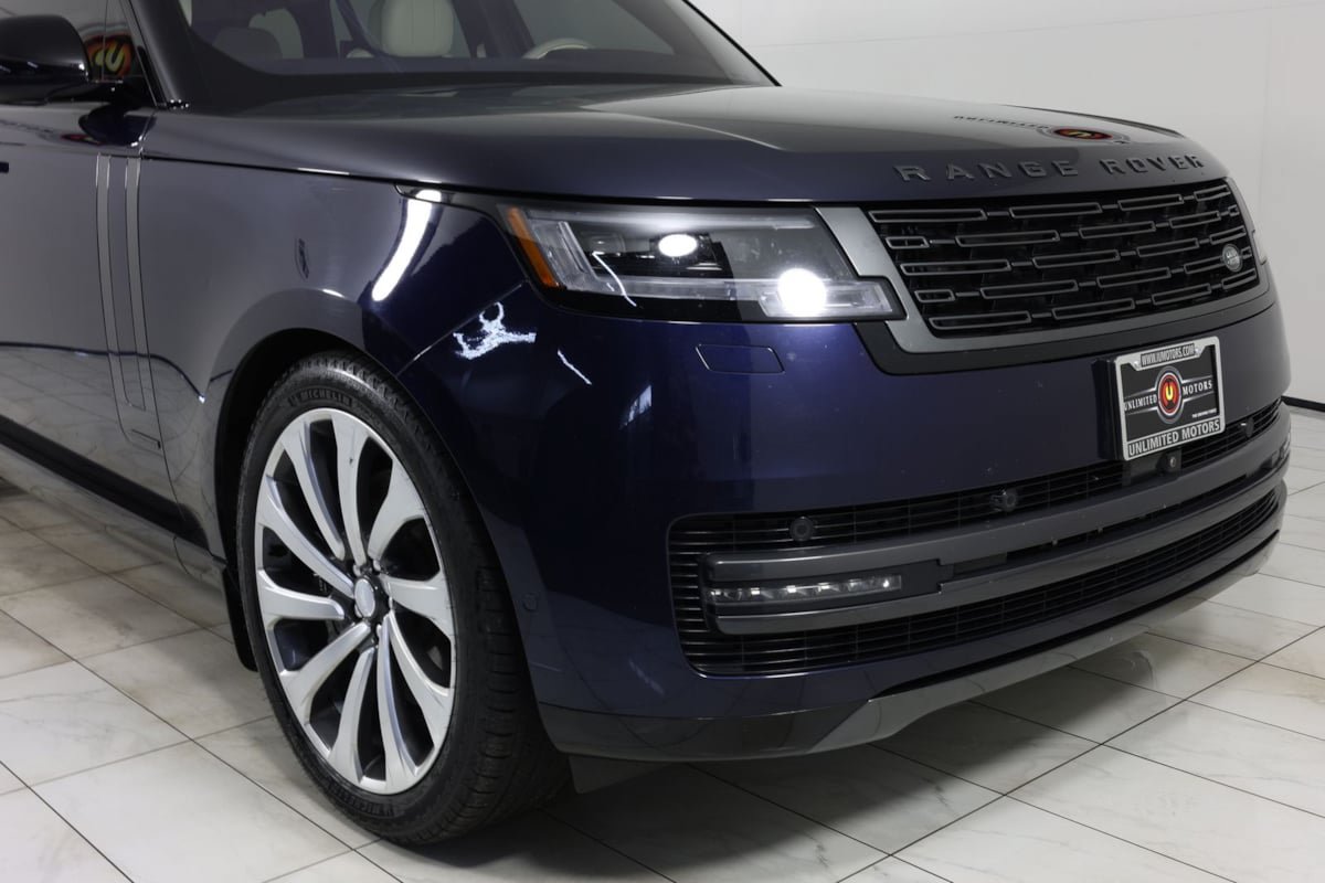 Used 2023 Land Rover Range Rover Long Wheelbase Autobiography AWD/4WD image 38