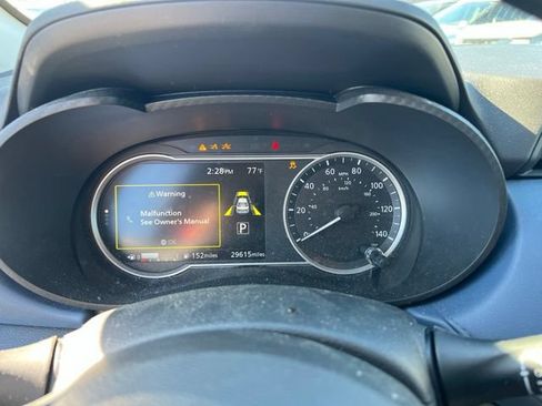 Used 2025 Nissan Versa SV w/ Trunk Package FWD image 15