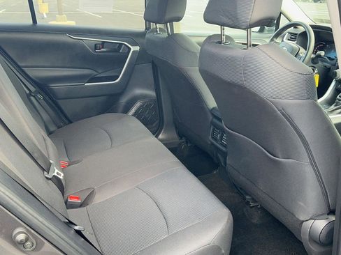 Used 2024 Toyota RAV4 LE image 32