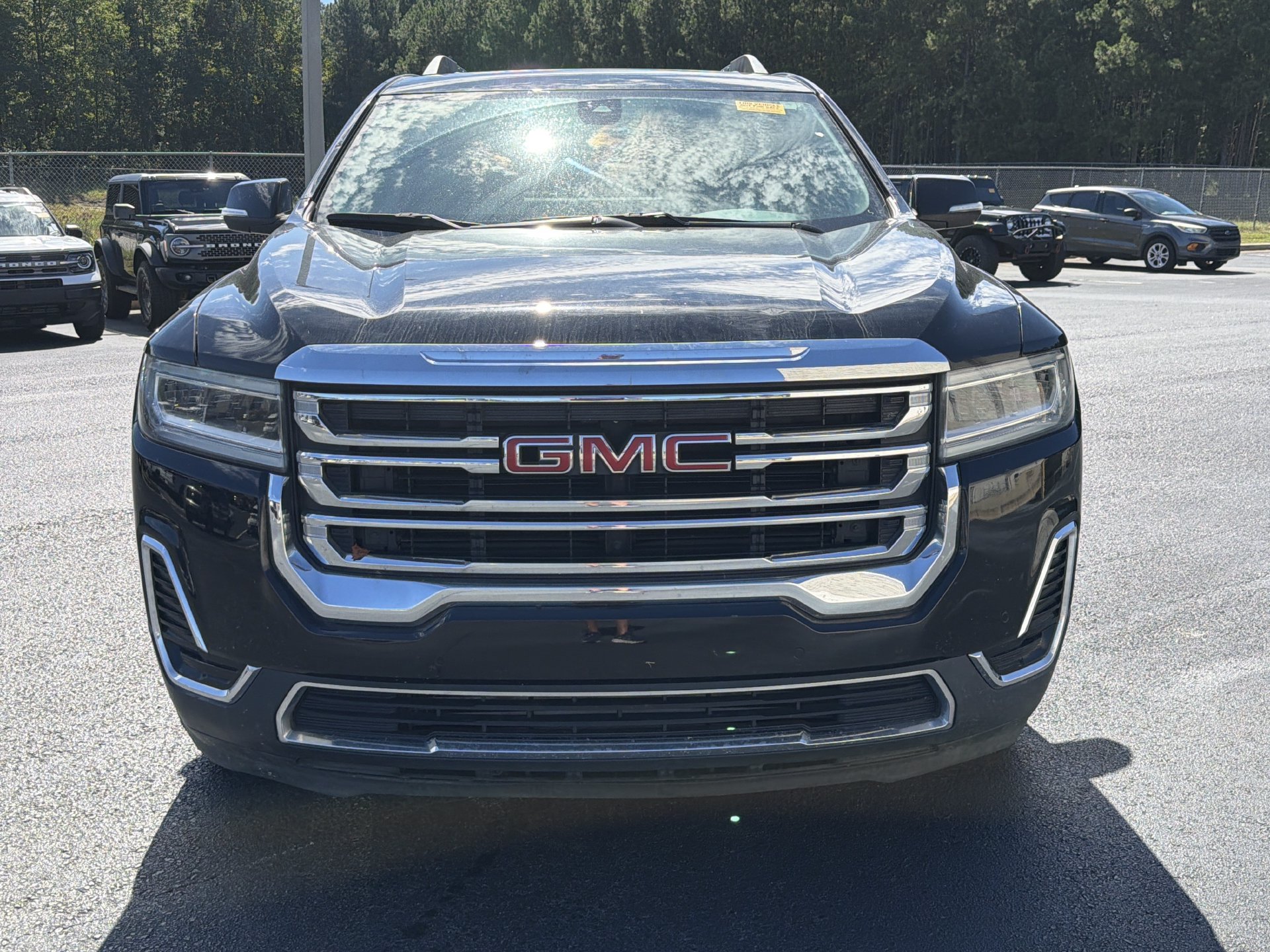 Used 2023 GMC Acadia SLE w/ Driver Convenience Package FWD image 21