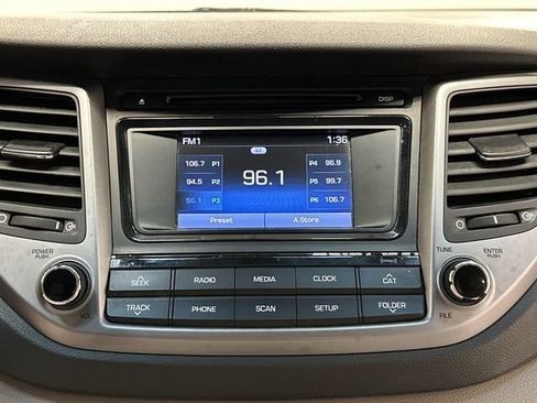 Used 2017 Hyundai Tucson SE image 10